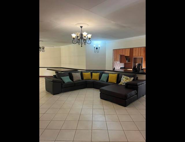 4 BEDROOM HOUSE FOR SALE IN LEOPARD PARK